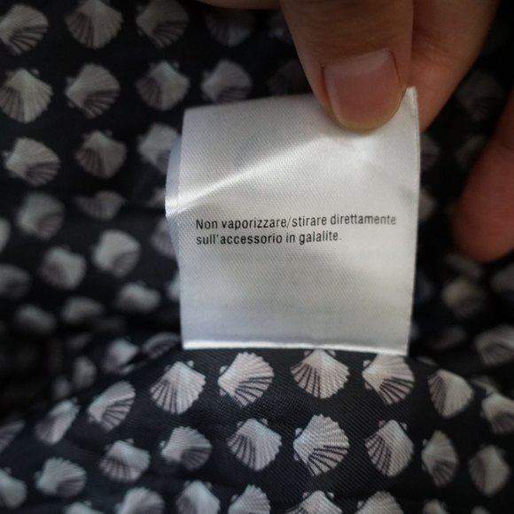 Gucci Double Breasted Short Trench Coat in Black (Size 38 EU) - Picture 9 of 16